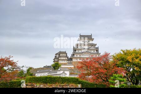 Himeji castle with autumn blue sky white cloud, frame one of japan's best destination for travel, Hyogo Japan. Stock Photo