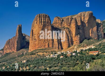 Town of Riglos at Los Mallos de Riglos rocks in Sierra de la Pena, Aragon, Spain Stock Photo