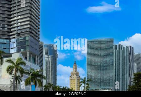Luxury Rentals Near City Center Reference: Miami Luxury Condominiums Located Near City Financial Center Biscayne