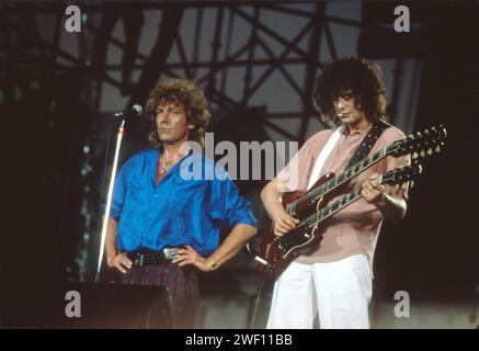 1985 Robert Plant  Jimmy Page at LIVE AID concert John Barrett/PHOTOlink.net Stock Photo