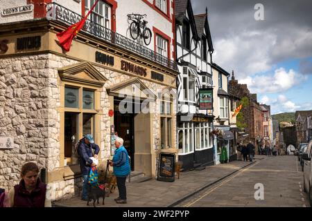 UK, Wales, Gwynedd, Conwy (Conway), town centre, High Street, Edwards butchers shop Stock Photo