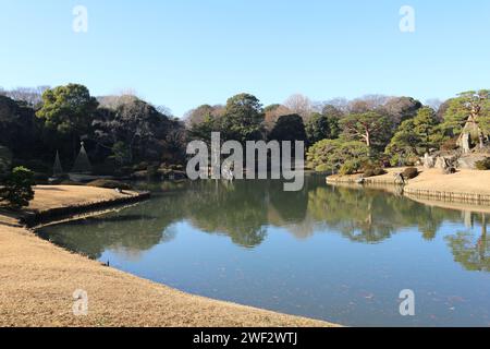 Daisensui Pond in Rikugien Garden, Tokyo, Japan Stock Photo