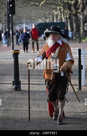 The Mall, London, UK. 28th Jan, 2024. English Civil War reenactors march from St James Palace to Horseguards Parade to hold their annual ceremony and service in memory of the beheaded monarch Charles I. On 30 January 1649 Charles I was beheaded on a scaffold outside the Banqueting House in Whitehall, London. Credit: Malcolm Park/Alamy Live News Stock Photo