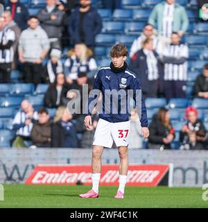 West Bromwich, UK. 28th Jan, 2024. West Bromwich Albion's Harry Whitwell warms up ahead of the Emirates FA Cup 4th Round match between West Bromwich Albion and Wolverhampton Wanderers at The Hawthorns, West Bromwich, England on 28 January 2024. Photo by Stuart Leggett. Editorial use only, license required for commercial use. No use in betting, games or a single club/league/player publications. Credit: UK Sports Pics Ltd/Alamy Live News Stock Photo