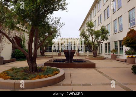 San Francisco, California: YODA Fountain. Fountain with a bronze statue of the Star Wars character Yoda, installed at the Lucasfilm offices Stock Photo