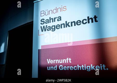 Symbolbild Logo Partei Buendnis Sahra Wagenknecht Logo der neuen Partei Buendnis Sahra Wagenknecht BSW-Partei Berlin Berlin Deutschland *** Symbolic image Logo Party Buendnis Sahra Wagenknecht Logo of the new party Buendnis Sahra Wagenknecht BSW Party Berlin Berlin Germany Stock Photo