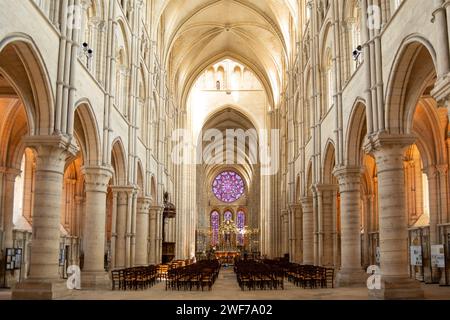 Laon cathedral, Notre-Dame,  Roman Catholic church located in Laon, Aisne, Hauts-de-France, France. Built in the twelfth and thirteenth centuries, int Stock Photo