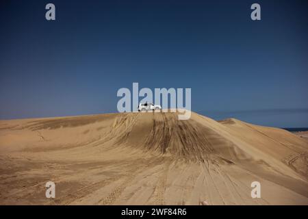 car ready for dune bashing in qatari dessert Stock Photo