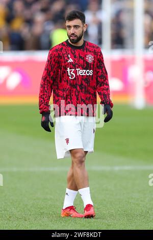 Manchester United midfielder Bruno Fernandes  (8) warm up during the Newport County AFC v Manchester United FC Emirates FA Cup 4th Round match at Rodney Parade, Newport, Wales, United Kingdom on 28 January 2024 Stock Photo