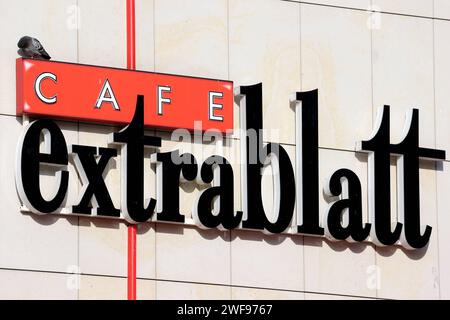 Cafe Extrablatt Filiale in Siegen. Cafe Extrablatt am 29.01.2024 in Siegen/Deutschland. *** Cafe Extrablatt store in Siegen Cafe Extrablatt on 29 01 2024 in Siegen Germany Stock Photo