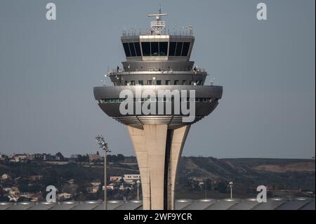 Madrid, Spain. 29th Jan, 2024. View of the control tower in Terminal 4 at Adolfo Suarez Madrid-Barajas Airport. The President of the Government of Spain, Pedro Sanchez, announced the launch of the expansion of the Adolfo Suarez Madrid-Barajas airport, which will be the largest investment in airport infrastructure in the last decade with 2,400 million euros. Credit: Marcos del Mazo/Alamy Live News Stock Photo