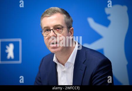 Berlin, Germany. 30th Jan, 2024. Stefan Evers (CDU), Berlin Senator for Finance, comments on current issues at the press conference after the Berlin Senate meeting in the Rotes Rathaus. Credit: Bernd von Jutrczenka/dpa/Alamy Live News Stock Photo