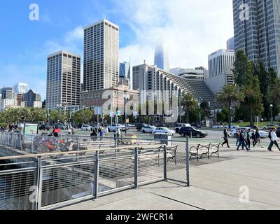 San Francisco August 2023 With A Clear Sky, Oakland Bay Suspension 