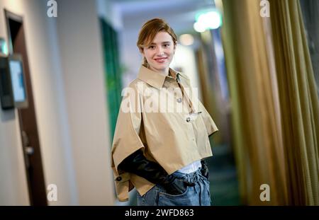 30 January 2024, Berlin: Katharina Stark, actress on the sidelines of a dpa interview. Photo: Britta Pedersen/dpa Stock Photo