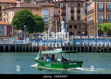 El Gasolino, small boat carrying passengers across the River Nervion, between Portugalete and Las Arenas, Getxo, Vizcaya, Pais Vasco, Spain.  The one Stock Photo