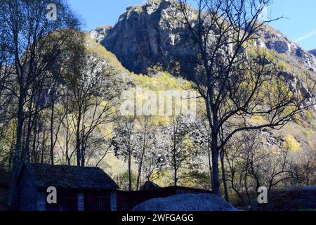 View of a village at the foot of the mountain Stock Photo