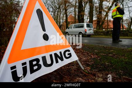 PRODUCTION - 03 January 2024, Lower Saxony, Hohenbostel: 'Exercise' is written on a sign during a police exercise. Photo: Philipp Schulze/dpa Stock Photo