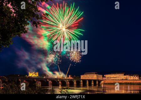 Fireworks in the night on independence day 14 July  quatorze juillet, Saumur, France Stock Photo
