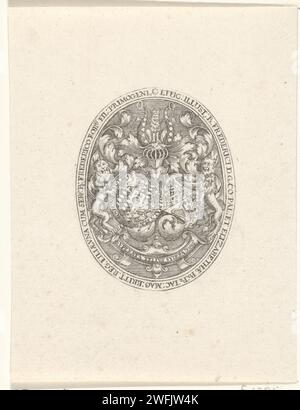 Coat of arms of Frederik V, Simon van de Passe, 1800 - 1899 print Medallon with the coat of arms of Frederik V, below it are motto in Latin. On the front of the medal the family portrait of Frederik V, his wife Elisabeth Stuart and their son Prince Frederik Hendrik van de Palts. unknown paper engraving coat of arms (symbol of sovereignty) Stock Photo