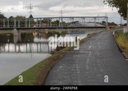 iron bridge in truss construction for traffic and transport purposes iron bridge in truss construction Stock Photo