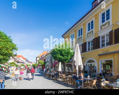 Murnau am Staffelsee: Old Town, street Obermarkt in Oberbayern, Pfaffenwinkel, Upper Bavaria, Bayern, Bavaria, Germany Stock Photo