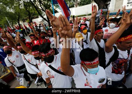 Bangkok, Thailand. 01st Feb, 2024. Protesters chant slogans while making three-finger salutes during a rally to mark the third anniversary of the coup in Myanmar in front of the United Nations Building in Bangkok. Myanmar's military seized power on February 1, 2021, ousting the civilian government and arresting its de facto leader, Aung San Suu Kyi. Credit: SOPA Images Limited/Alamy Live News Stock Photo