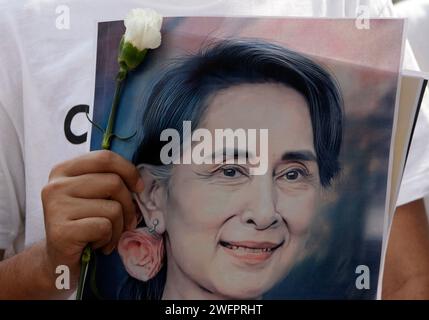 Bangkok, Thailand. 01st Feb, 2024. A protester holds a portrait of Aung San Suu Kyi during a rally to mark the third anniversary of the coup in Myanmar in front of the United Nations Building in Bangkok. Myanmar's military seized power on February 1, 2021, ousting the civilian government and arresting its de facto leader, Aung San Suu Kyi. (Photo by Chaiwat Subprasom/SOPA Images/Sipa USA) Credit: Sipa USA/Alamy Live News Stock Photo