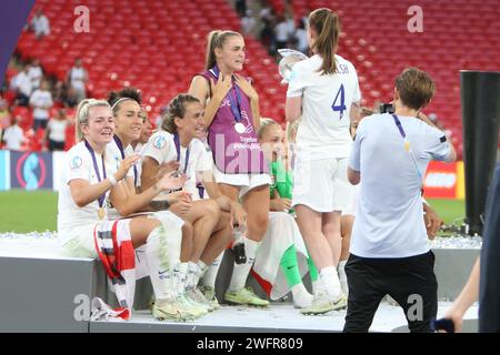 Keira Walsh holds trophy UEFA Women's Euro Final 2022 England v Germany at Wembley Stadium, London 31 July 2022 Stock Photo