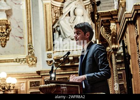 Paris, France. 31st Jan, 2024. © Antonin Burat/Le Pictorium/MAXPPP - Paris 31/01/2024 Antonin Burat/Le Pictorium - 31/01/2024 - France/Ile-de-France/Paris - Le Premier ministre Gabriel Attal prononce son discours de politique generale devant l'Assemblee nationale, le 30 janvier 2024. - Valeurs ACtuelles out, no jdd, jdd out, RUSSIA OUT, NO RUSSIA #norussia/31/01/2024 - France/Ile-de-France (region)/Paris - Prime Minister Gabriel Attal delivers his speech of general politic in front of the French National Assembly, on January 30, 2024. Credit: MAXPPP/Alamy Live News Stock Photo