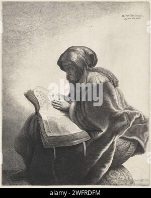 Reading old woman, Jan Gillisz. van Vliet, after Rembrandt van Rijn, 1631 - 1633 print An old woman, probably Rembrandt's mother, Neeltgen Willemsdr van Zuydtbroeck, possibly presented as the prophets Anna. She reads in a book that lies open on her lap. Her foot rests on a foot stew. Leiden paper etching / engraving reading. old woman. reading the Bible or other religious books. foot-stove Stock Photo