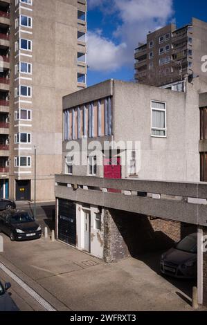 Wolvercote Road maisonette,part of the brutalist Lesnes Estate in Thamesmead SE2 built in 1967 and due to be demolished and redeveloped. Stock Photo