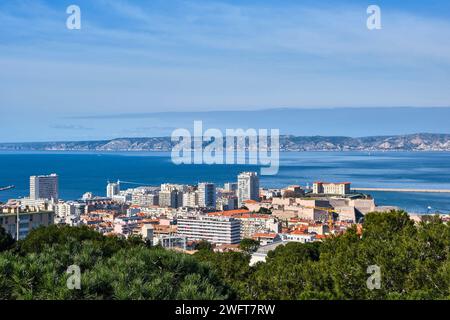 Marseille (south-eastern France): overview of the city from the Basilica Notre-Dame de la Garde. Buildings in the district of Le Pharo *** Local Capti Stock Photo