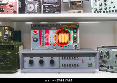vintage radar display and technical control panel MOD hack green secret bunker cheshire, used in cold war as nuclear blast shelter, command post Stock Photo