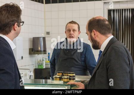 Shenfield Essex, UK. 1st Feb, 2024. Richard Holden Conservative Party Chairman pays a campaing visit to Shenfield Essex UK Alex Burghart MP (left) and Richard Holden (Right) visit a local fishmonger Credit: Ian Davidson/Alamy Live News Stock Photo