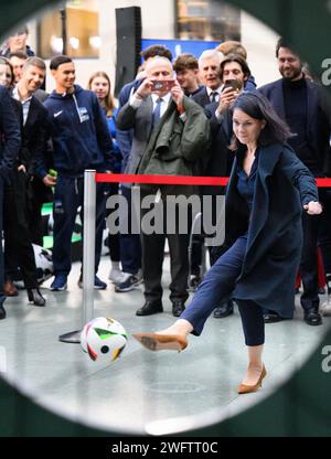 Berlin, Germany. 01st Feb, 2024. Annalena Baerbock (Alliance 90/The Greens), Foreign Minister, shoots at a goal wall during the dispatch of soccer ambassadors from the Federal Foreign Office for UEFA EURO 2024 by Foreign Minister Baerbock. The next European Football Championship (UEFA EURO 2024) will take place between 14.06.2024 and 14.07.2024 in Germany. Credit: Bernd von Jutrczenka/dpa/Alamy Live News Stock Photo