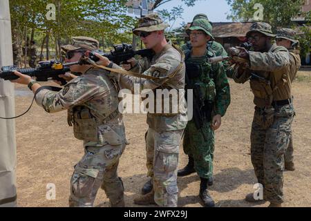 Singapore soldiers with 2nd Battalion, Singapore Infantry Regiment