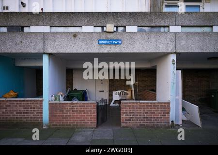 Housing on Hinksey Path SE2, part of the Lesnes Estate in Thamesmead, a brutalist estate built in 1967, due to be demolished and redeveloped. Stock Photo