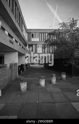 A maisonette on Hinksey Path SE2, part of the Lesnes Estate in Thamesmead, a brutalist estate built in 1967, due to be demolished and redeveloped. Stock Photo