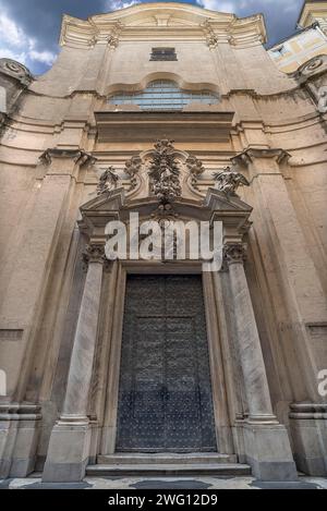 Main facade of the baroque Chiesa di San Filippo Neri, consecrated in 1674, Via Lomellini, 10, Genoa, Italy Stock Photo