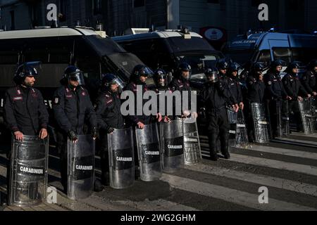 Sort Riot Formation Riot police stand in formation near Potsdamer Platz in Berlin on ...