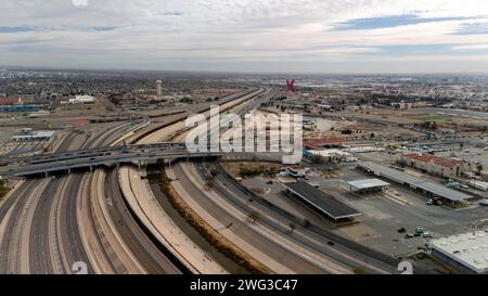 Aerial photograph of the international border between El Paso, Texas (on the left) and Ciudad Ju‡rez, Mexico on an overcast day. Stock Photo