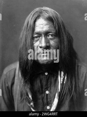 Hoo-Man-Hai, Maricopa Indian, head-and-shoulders portrait, facing front, c1907. Stock Photo