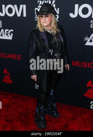 LOS ANGELES, CALIFORNIA, USA - FEBRUARY 02: Melissa Etheridge arrives at the 2024 MusiCares Person of the Year Honoring Jon Bon Jovi held at the Los Angeles Convention Center on February 2, 2024 in Los Angeles, California, United States. (Photo by Xavier Collin/Image Press Agency) Stock Photo