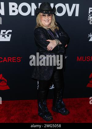 LOS ANGELES, CALIFORNIA, USA - FEBRUARY 02: Melissa Etheridge arrives at the 2024 MusiCares Person of the Year Honoring Jon Bon Jovi held at the Los Angeles Convention Center on February 2, 2024 in Los Angeles, California, United States. (Photo by Xavier Collin/Image Press Agency) Stock Photo