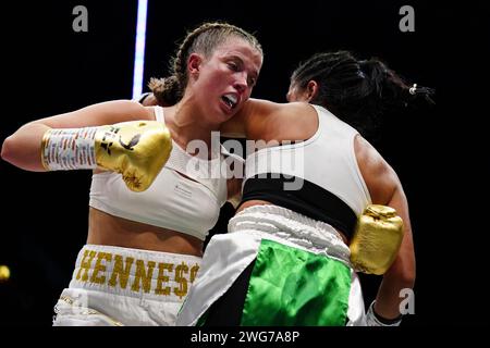 Boxer Francesca Hennessey (left) in action Lauren Belen Valdebenito in the bantaweight bout at the OVO Arena Wembley, London. Picture date: Saturday February 3, 2024. Stock Photo