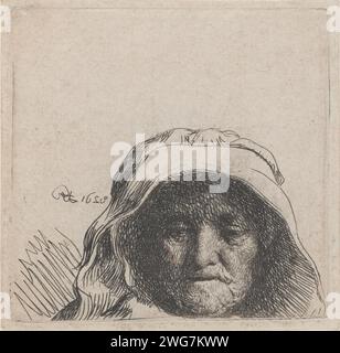 The artist's mother: head only, full face, Rembrandt van Rijn, 1628 print   paper etching Stock Photo