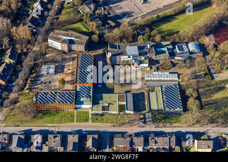 Luftbild, Willy Brandt-Gesamtschule, mit Solardach, Eigen, Bottrop, Ruhrgebiet, Nordrhein-Westfalen, Deutschland ACHTUNGxMINDESTHONORARx60xEURO *** Aerial view, Willy Brandt Comprehensive School, with solar roof, Eigen, Bottrop, Ruhr area, North Rhine-Westphalia, Germany ATTENTIONxMINDESTHONORARx60xEURO Stock Photo