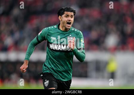 Freiburg Im Breisgau, Germany. 03rd Feb, 2024. Soccer: Bundesliga, SC Freiburg - VfB Stuttgart, Matchday 20, Europa-Park Stadium. Stuttgart's Mahmoud Dahoud reacts. Credit: Harry Langer/dpa - IMPORTANT NOTE: In accordance with the regulations of the DFL German Football League and the DFB German Football Association, it is prohibited to utilize or have utilized photographs taken in the stadium and/or of the match in the form of sequential images and/or video-like photo series./dpa/Alamy Live News Stock Photo