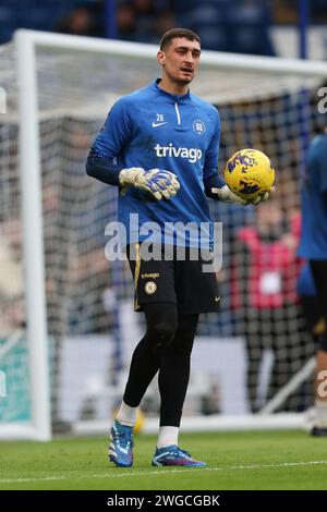 London, UK. 04th Feb, 2024. Chelsea Goalkeeper Djordje Petrović warms up during the Premier League match between Chelsea and Wolverhampton Wanderers at Stamford Bridge, London, England on 4 February 2024. Photo by Ken Sparks. Editorial use only, license required for commercial use. No use in betting, games or a single club/league/player publications. Credit: UK Sports Pics Ltd/Alamy Live News Stock Photo