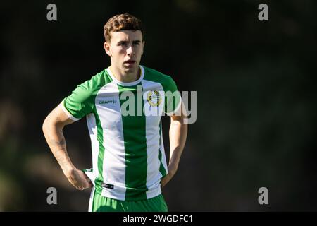 Er xotinining ogziga tiqiladi